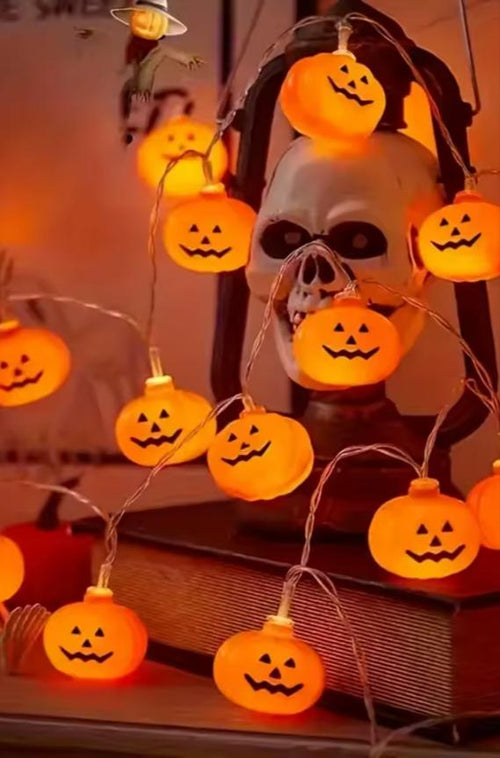 Guirlande lumineuse LED Halloween à motifs citrouilles, ambiance nocturne